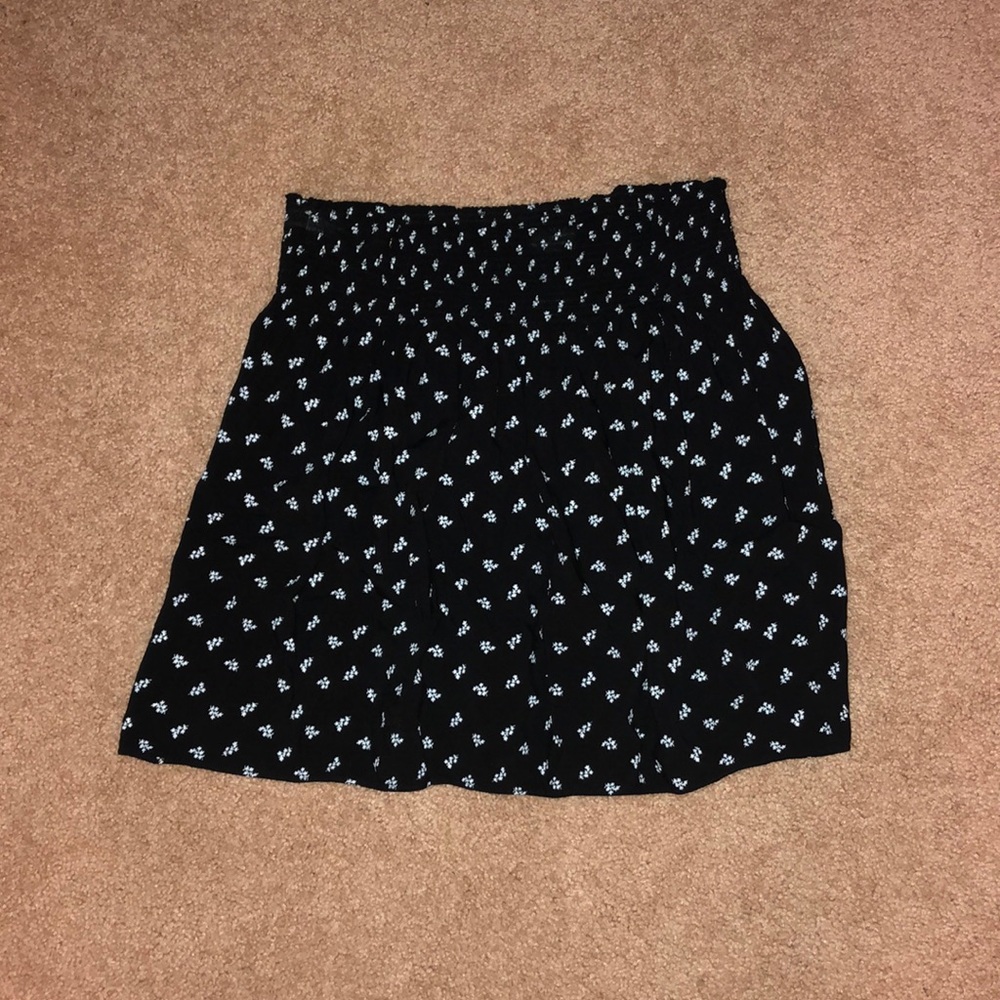 Mossimo black skirt
